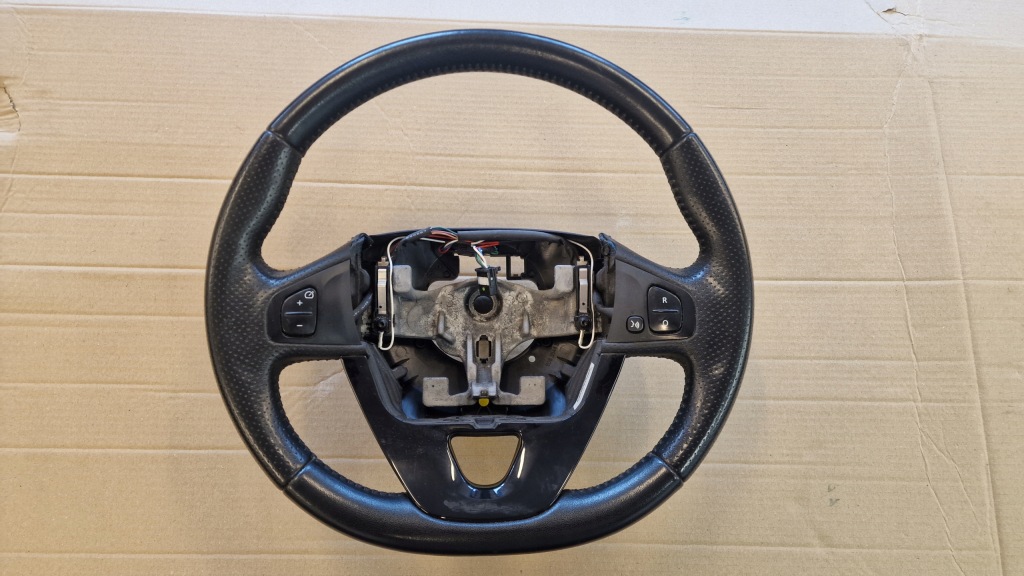 фото №1, Воздуховод renault zoe мультифункция кожаный