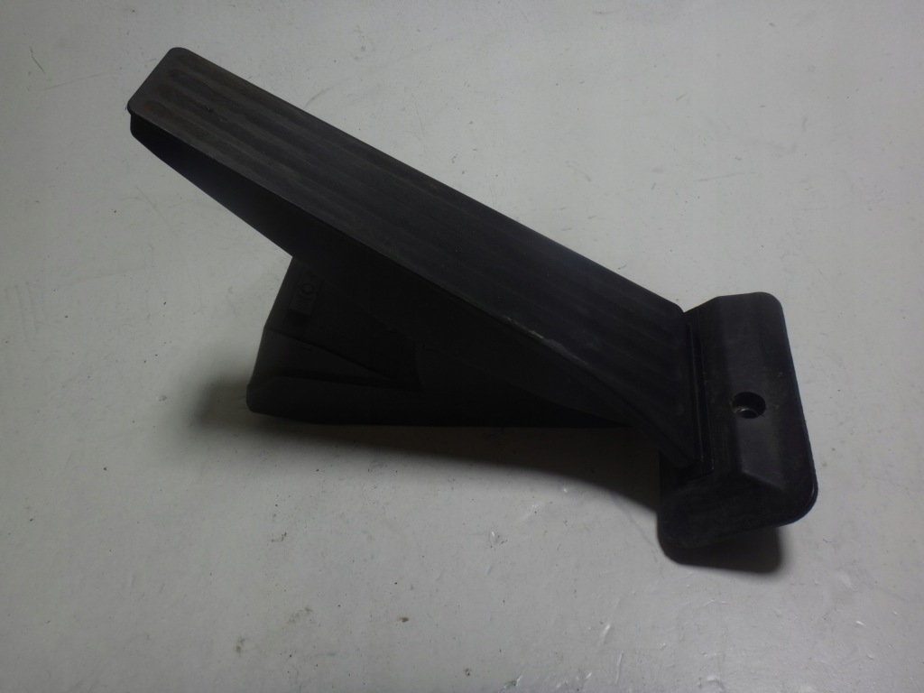 Купить Педаль потенциометр газа bmw 7 f01 6789998