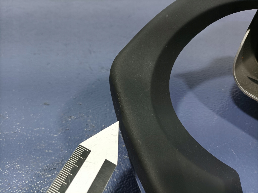 фото №6, Toyota rav4 iii lift 10-13 захист козирок рамка спідометра колонки 45288-42101