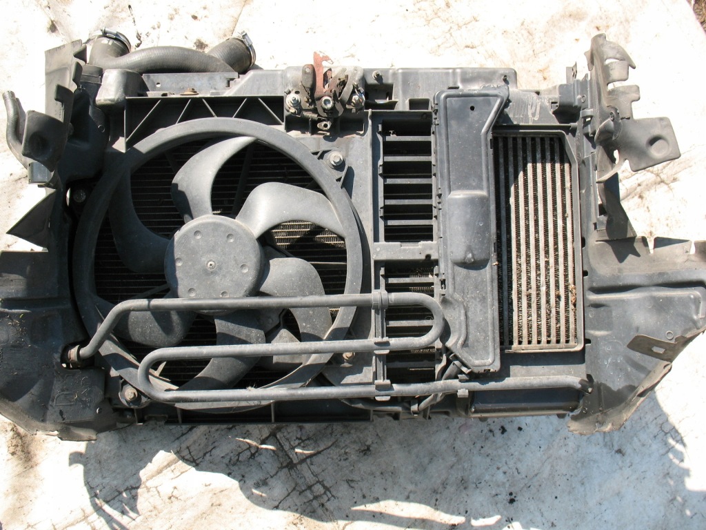 фото №1, Citroen c5 iii x7 1.6 hdi pas передний, радиатор kpl.