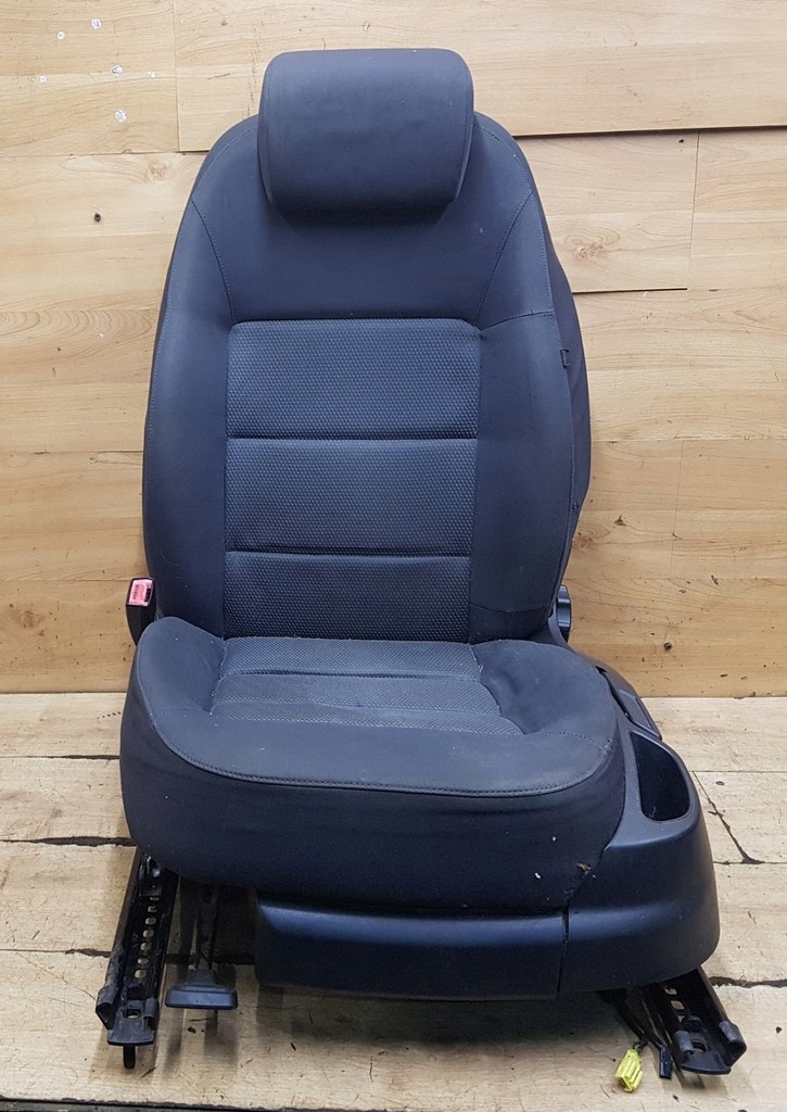 фото №1, Сиденье перед левый водителя skoda octavia ii