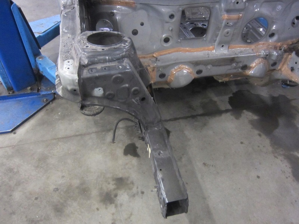 фото №1, Bmw x1 f48 четверть передняя чашка правая b39 лонжерон подкрылок 7427782