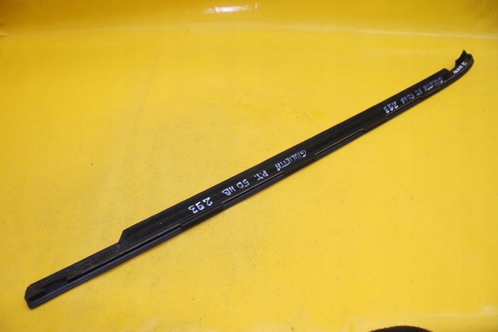 фото №7, Молдинг уплотнитель правый задняя alfa romeo giulietta