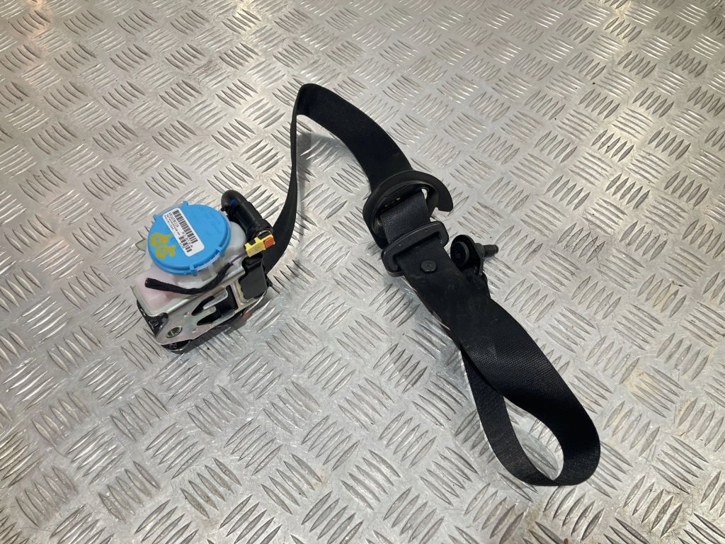 фото №2, Pas безопасности правый перед mercedes gla x156