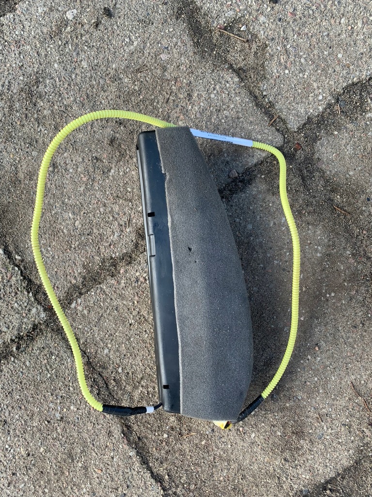 фото №1, Subaru legacy awd 2.0d подушка подушка безпеки правий перед 610511500