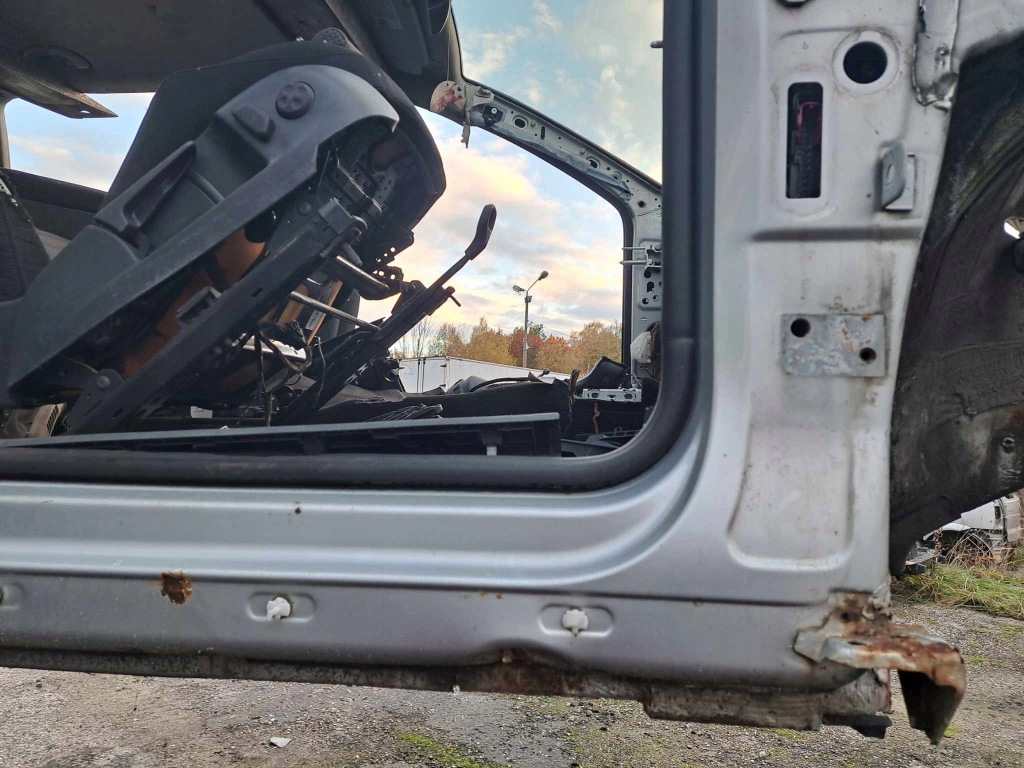 фото №6, Vw passat b6 kombi 05- блок двигателя четверть порог правый