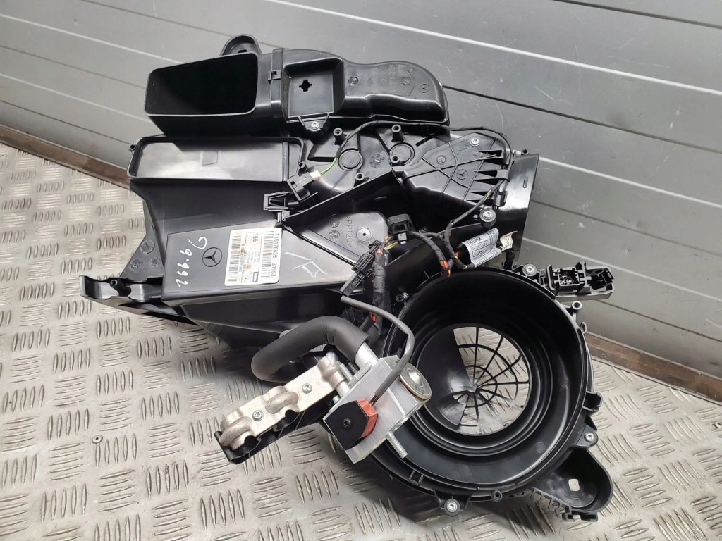 Mercedes-benz gl x166 2014 отопитель / комплект Недорого