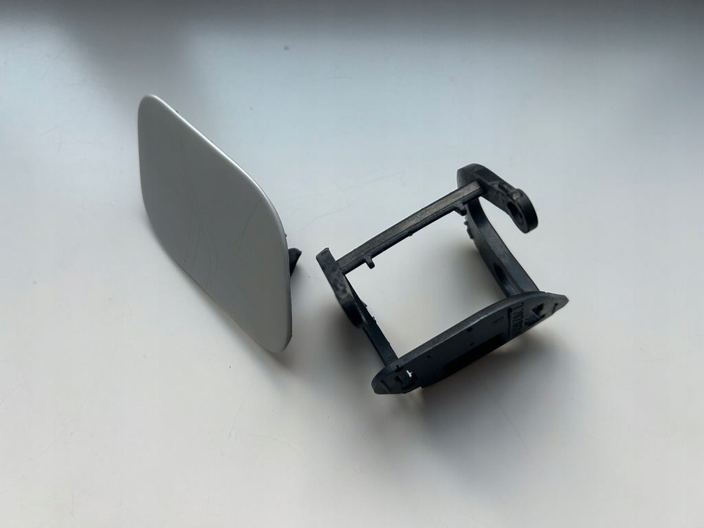 фото №1, Bmw seria 7 f01 f02 f04 2008-2012 заглушка распылителя правого оригинал