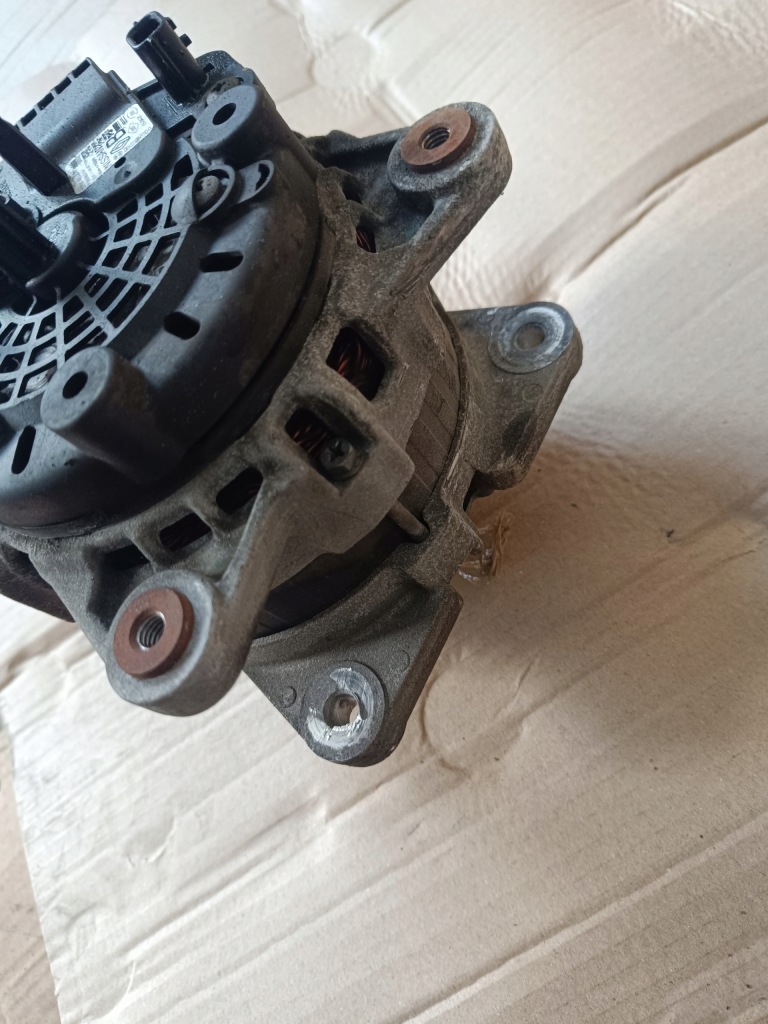 231004be0b генератор renault nissan Оригинал
