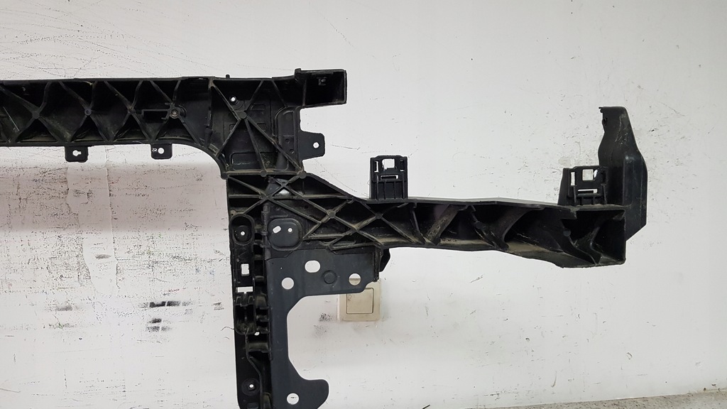 фото №9, Kia niro ev pas передний усилитель 8184