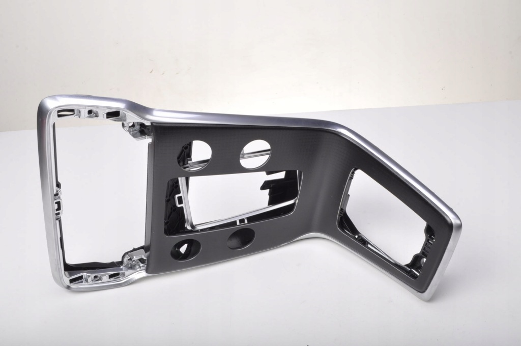 фото №1, Volvo v40 ii рамка панель обдув 08632794 lift