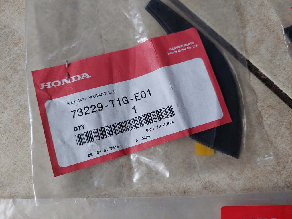 фото №5, Ущільнювачі скло кришки багажника - honda cr-v iv - 12-18