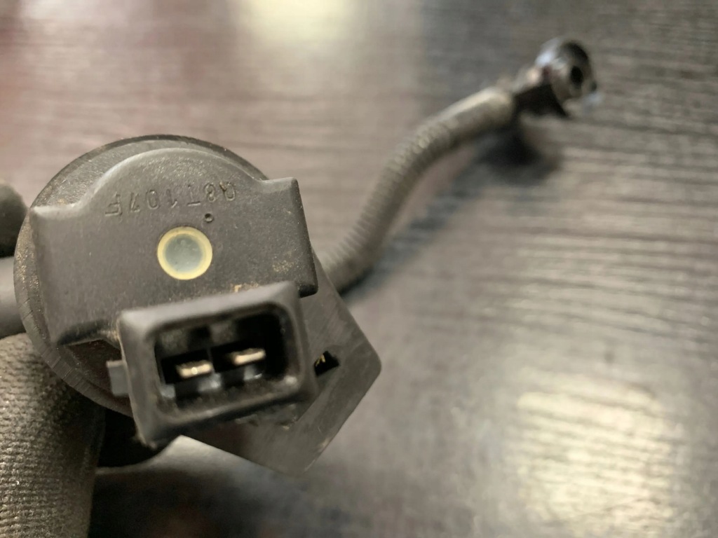 Клапан вакуумний bmw 5 e60 e61 7572231 в Україні