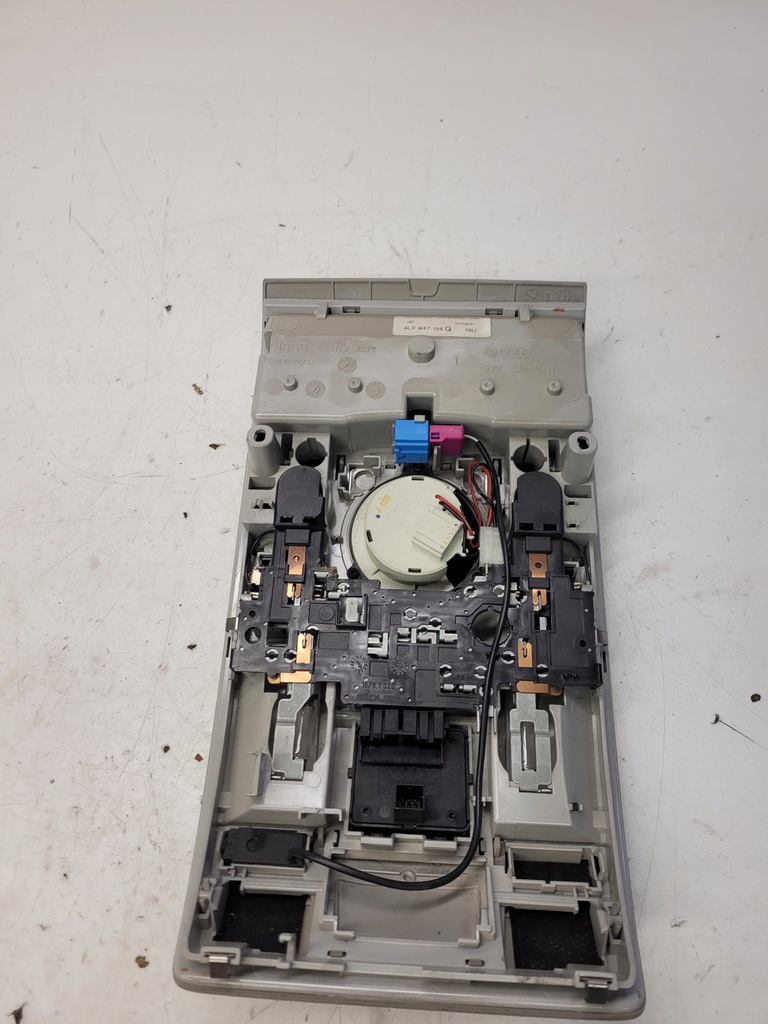 фото №5, Лампа освещение кабины audi q7 4l 4l0947135q