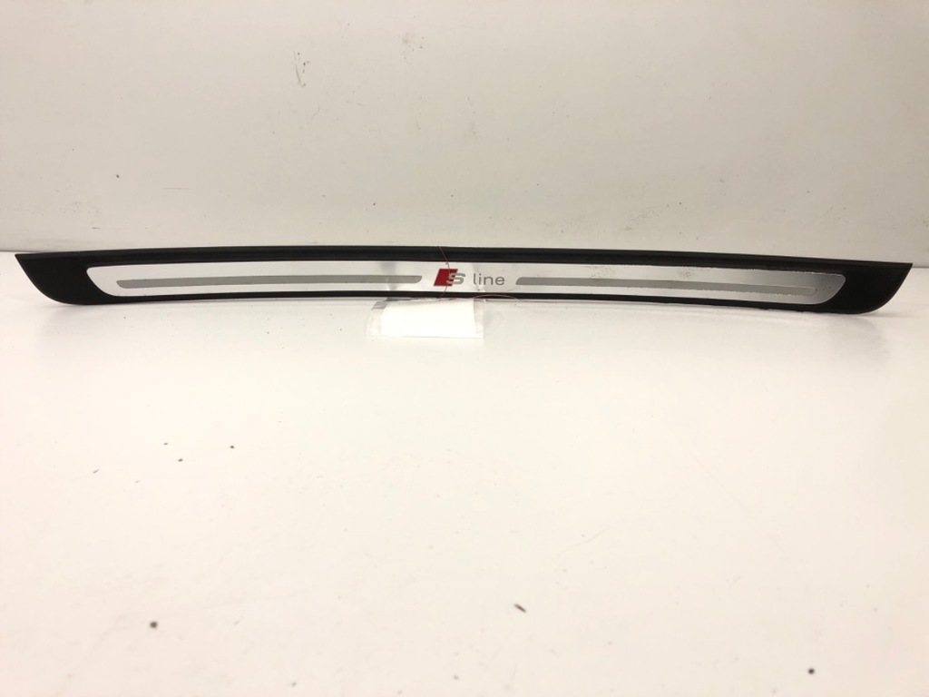 фото №1, Молдинг поріг лівий audi a1 8x хетчбек 10-18