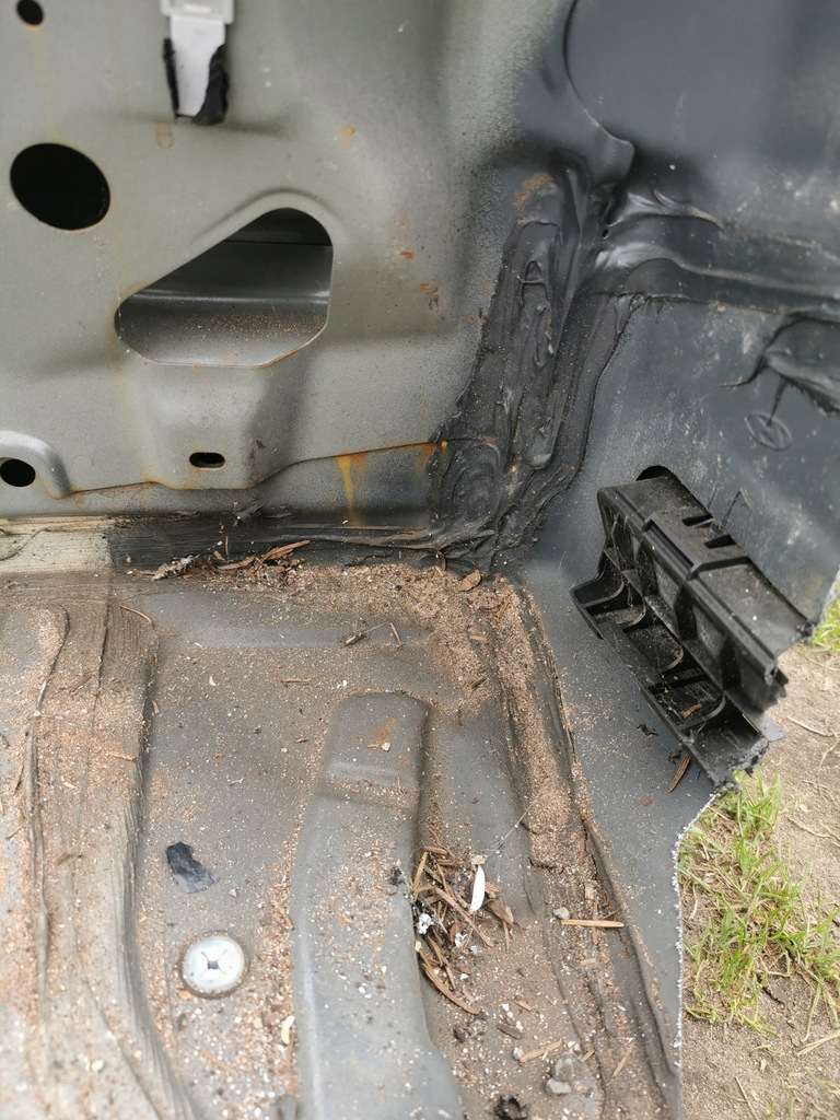 фото №6, Hyundai i30 i kombi pas задній піддон підлога 9a