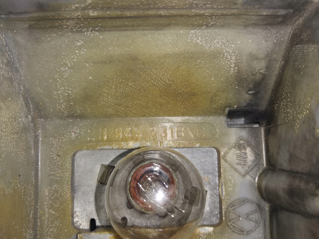 фото №9, Vw t2 lt 28-40 лампа задняя hella oryg. 211945231b/c