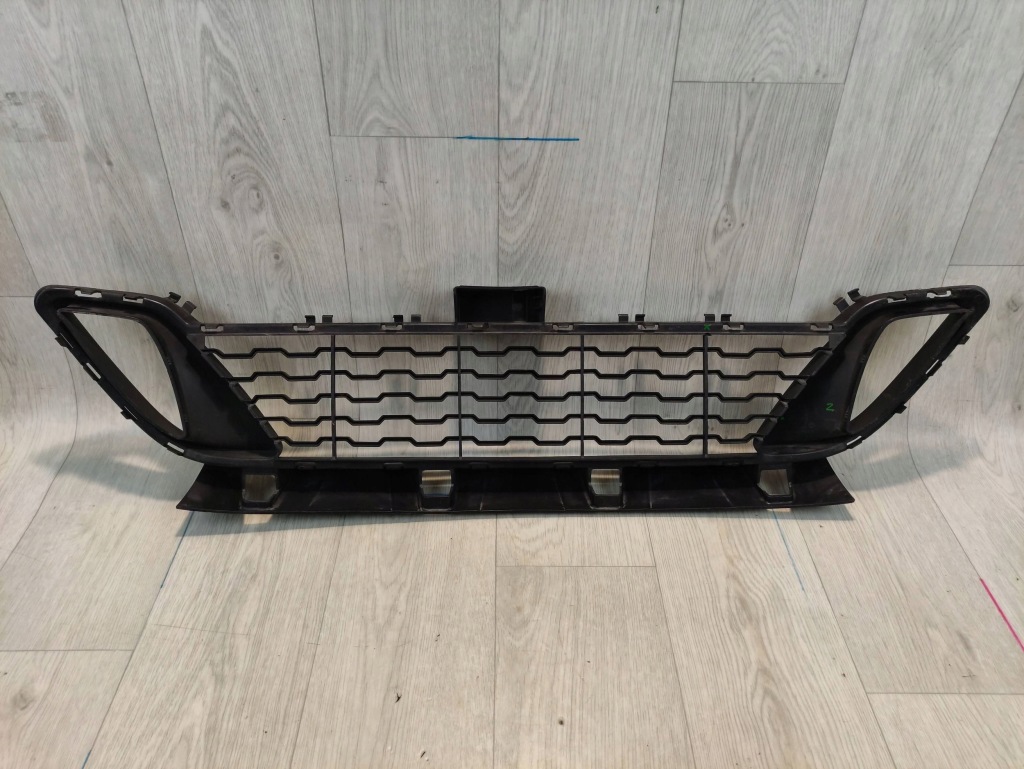 Купить Bmw 2 f45 m-pakiet решётка средняя бампера перед 8057891