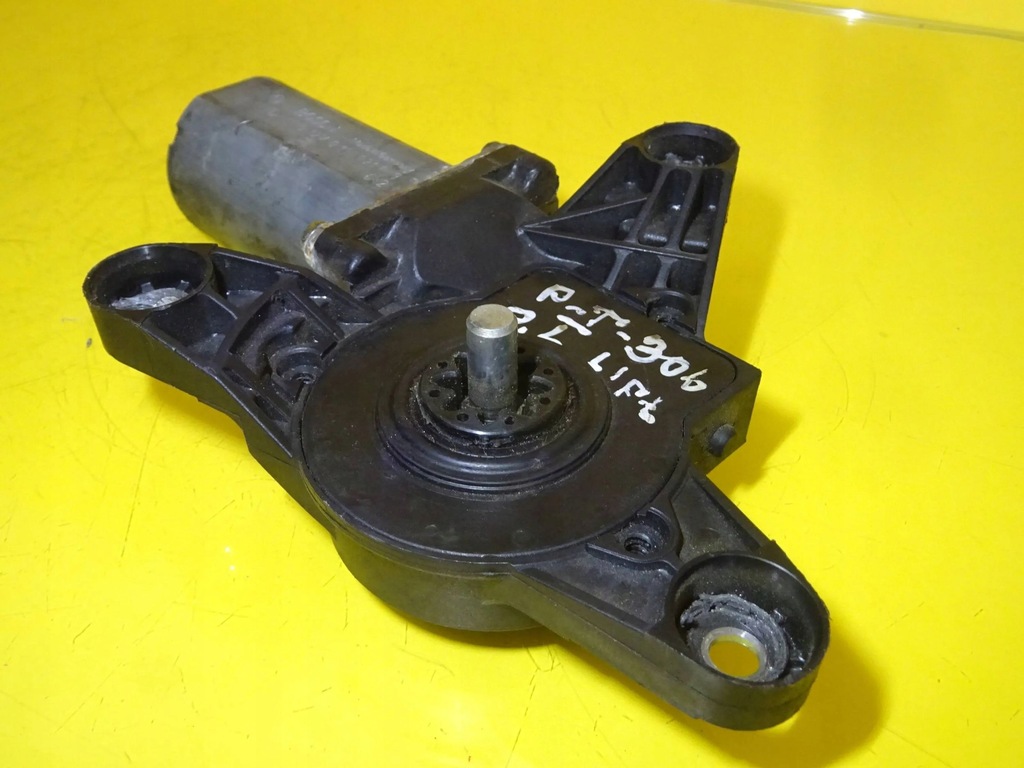 фото №5, Моторчик стекло правый задняя peugeot 306 nr64