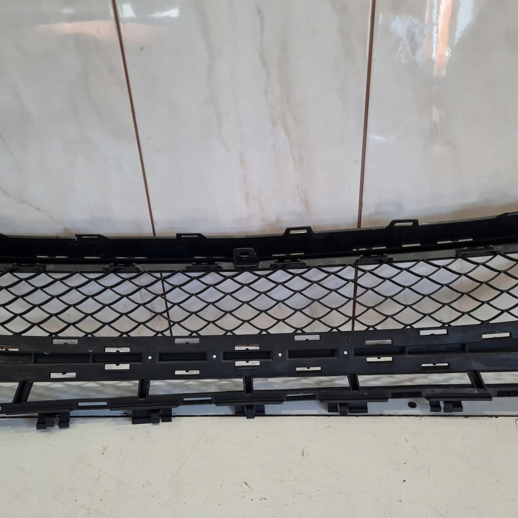 фото №8, Mercedes w212 63 amg решітка бампера середня a2128850424