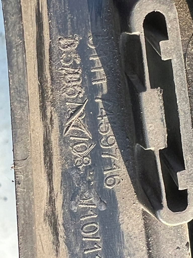 Bmw 1 f40 решётка бампера правый  перед 7459716 с Разборки