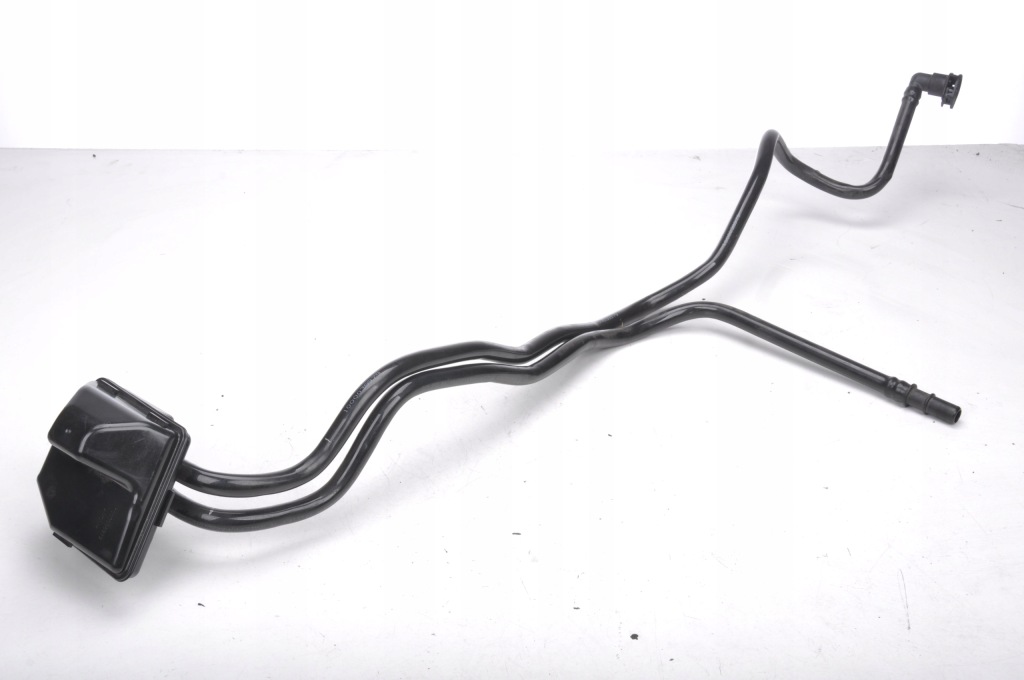 Купити Mercedes w177 2.0 amg труба відповітрювач бака 1000038972