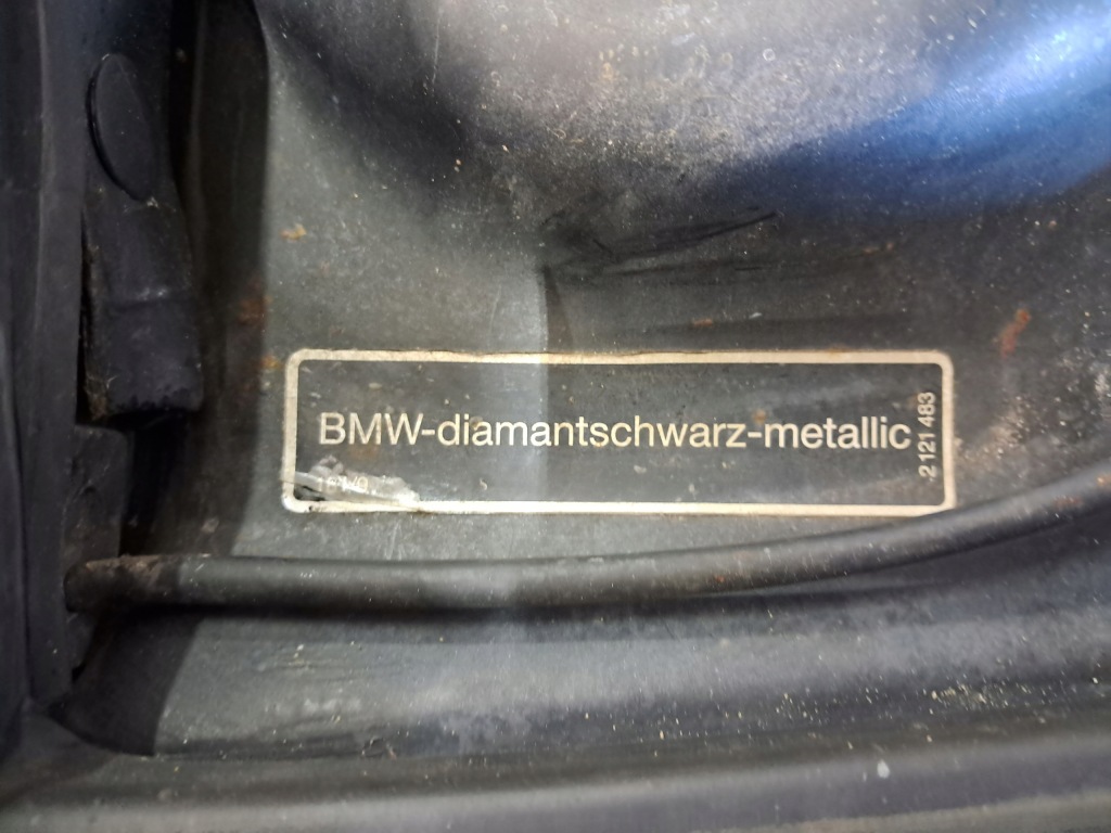 Купить Крыло  левое  перед diamantschwarz bmw e34