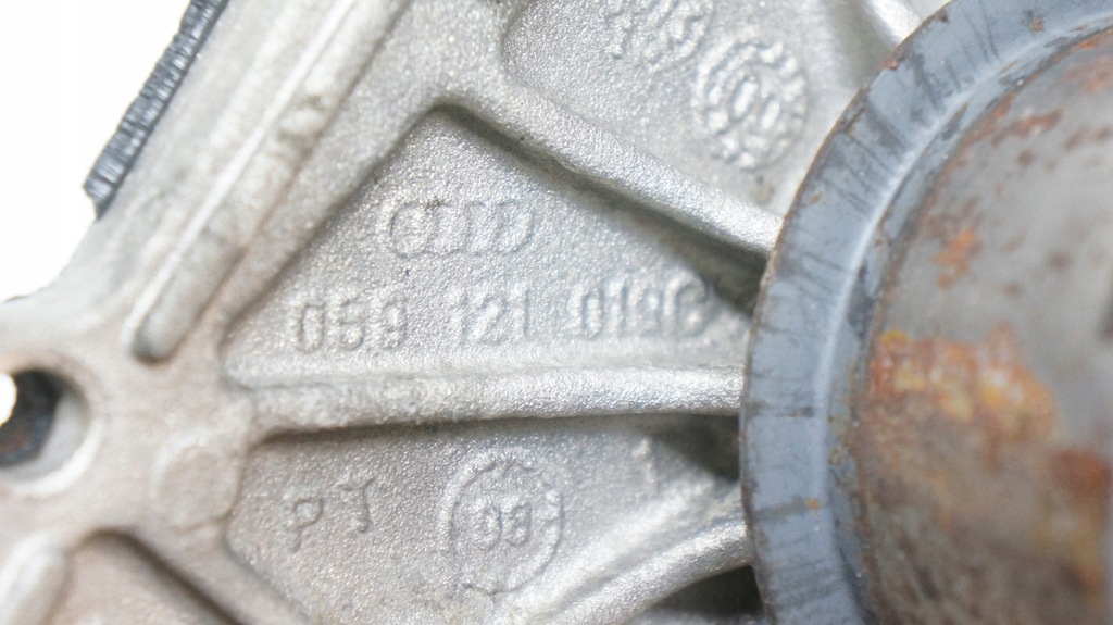 фото №4, Audi a6 c5 2.5tdi насос wody 059121019c