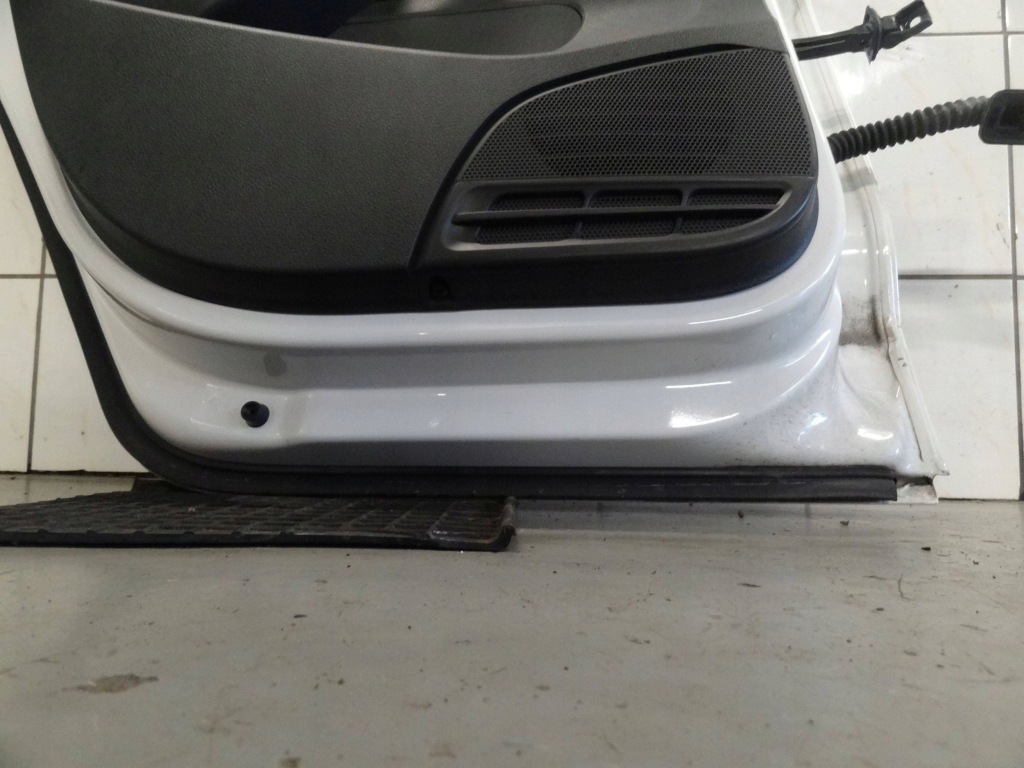 фото №11, Vw polo v 6r 2012 5d hb дверь левый задняя задние lb9a