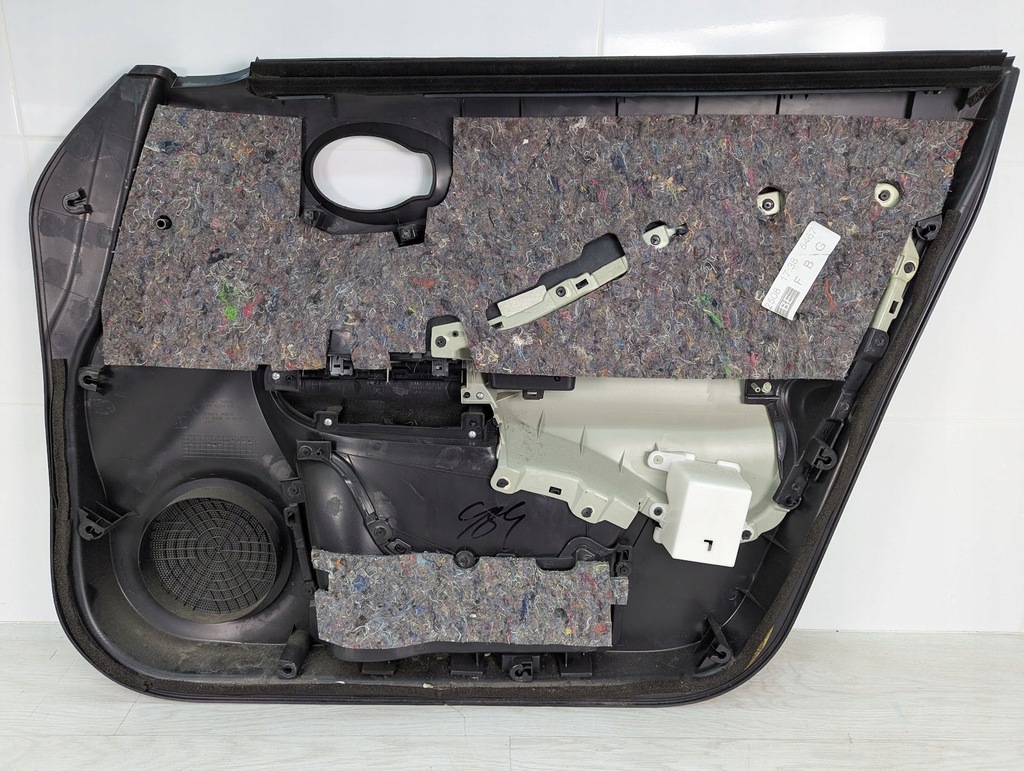 фото №5, Обшивка оббивка ліва перед nissan juke 809011kb0a