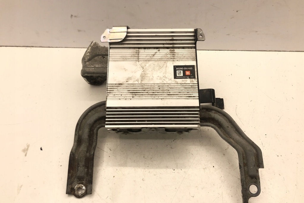 фото №9, Усилитель toyota prius хэтчбек _w2_ 862800w460 2007