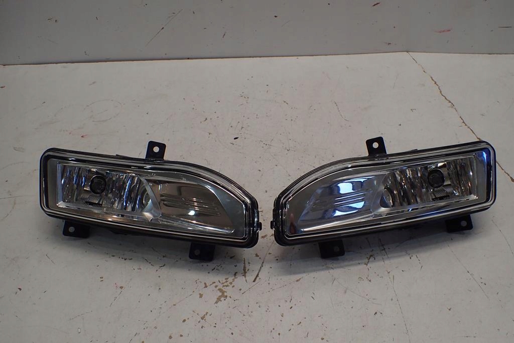 фото №1, Протитуманна фара правий nissan micra k14 qashqai ii lift 17-