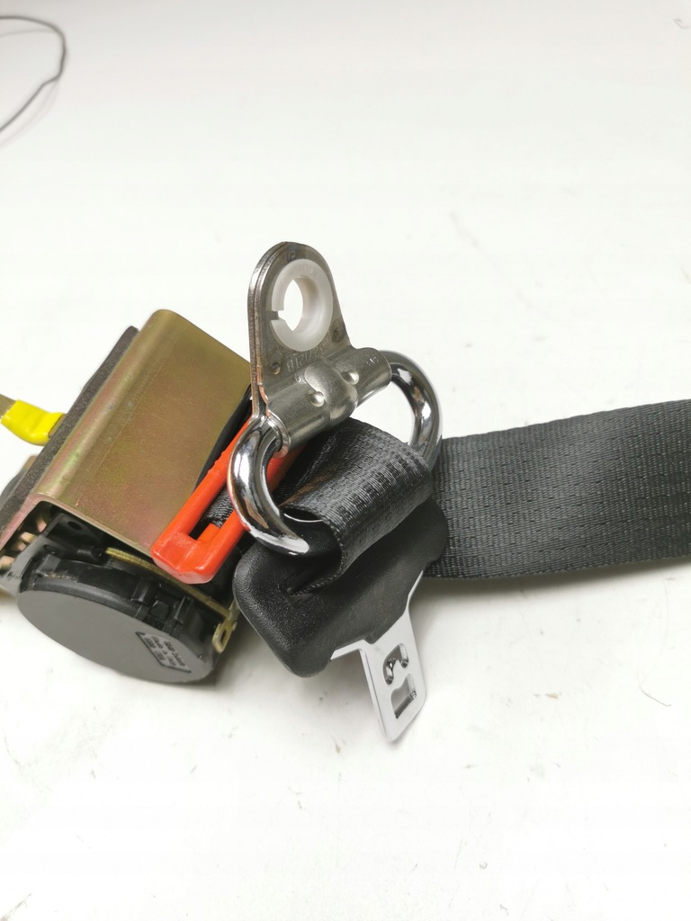 фото №8, Pas безопасности перед ford explorer 1991 оригинальный номер 3904060