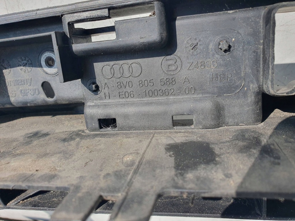 фото №13, Audi a3 8v 12- pas передній підсилювач