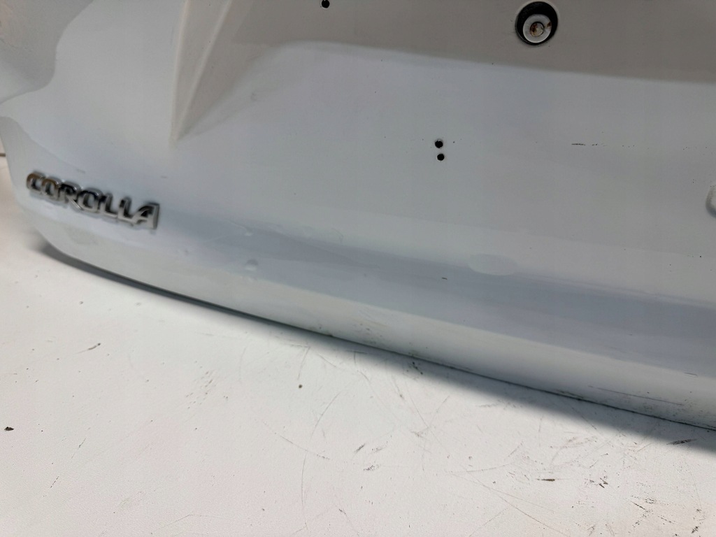 фото №10, Toyota corolla e21 kombi 19- кришка багажника багажника задня задня білий скло