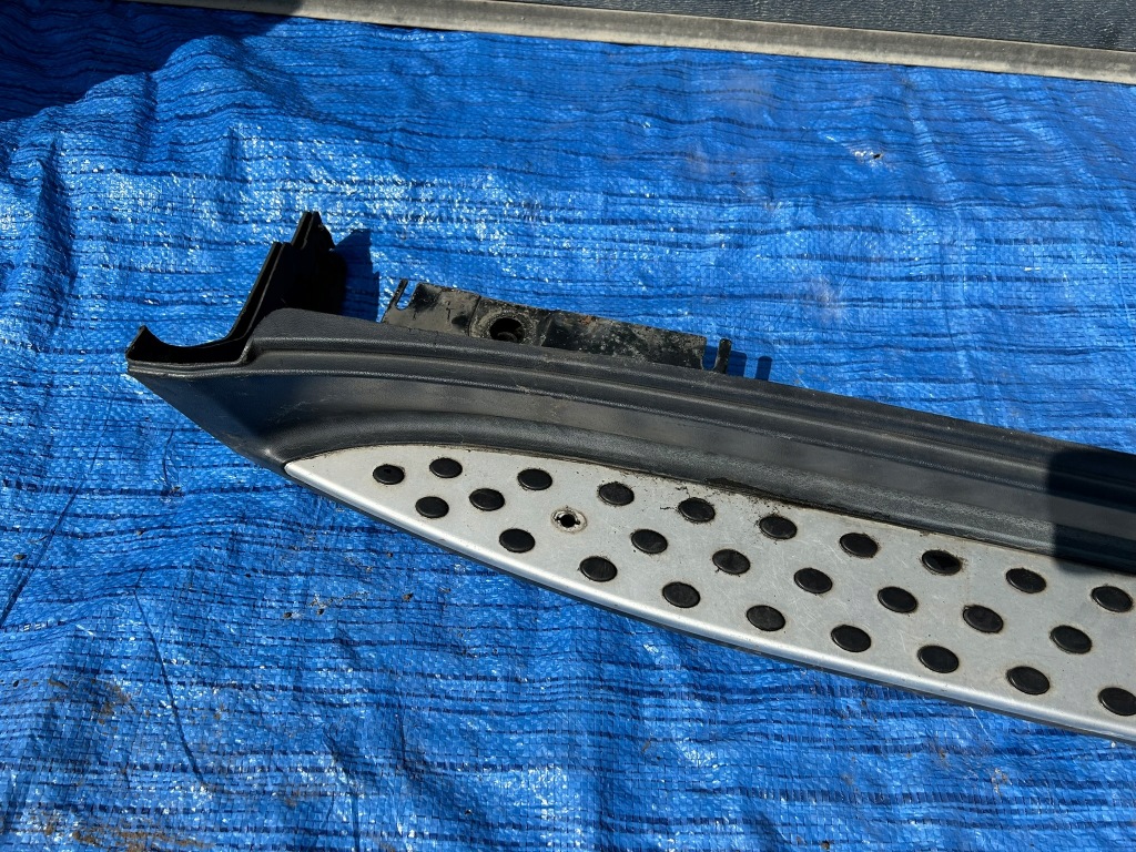 Правый порог mercedes ml w164 накладка молдинг подножка Недорого