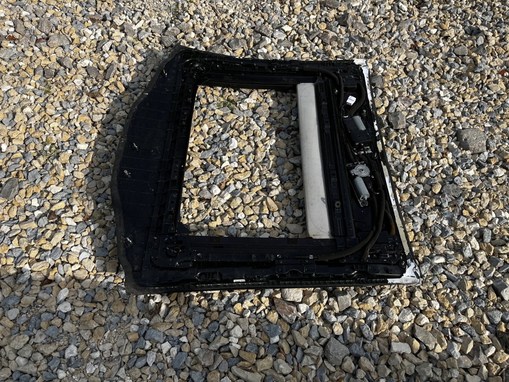 фото №2, Люк шторка kia stinger 17-