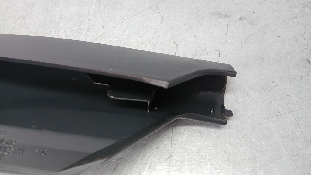 фото №7, Заглушка рейлинг перед передняя правая оригинальный номер 8648182 volvo xc70 v70 ii 00-07r