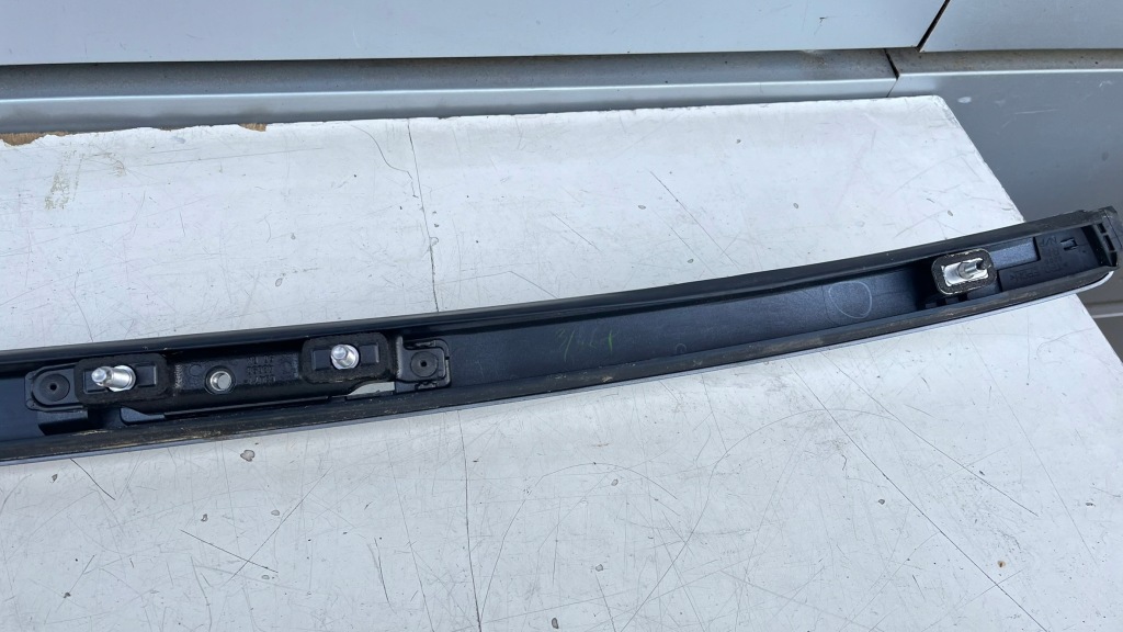 Молдинг кровельная левая рейлинг lexus rx v al30 22- 6240348020 в Украине