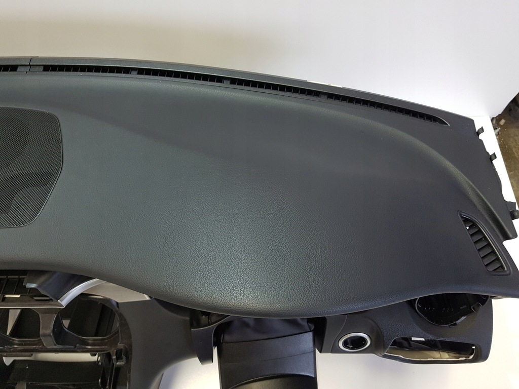 фото №7, Mercedes w205 coupe приборная панель консоль uk anglik