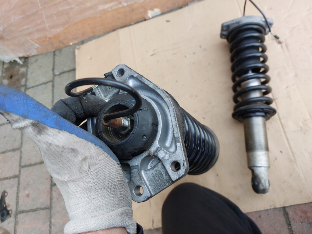 Амортизатор задний  ferrari 612 scaglietti f137 04r Оригинал