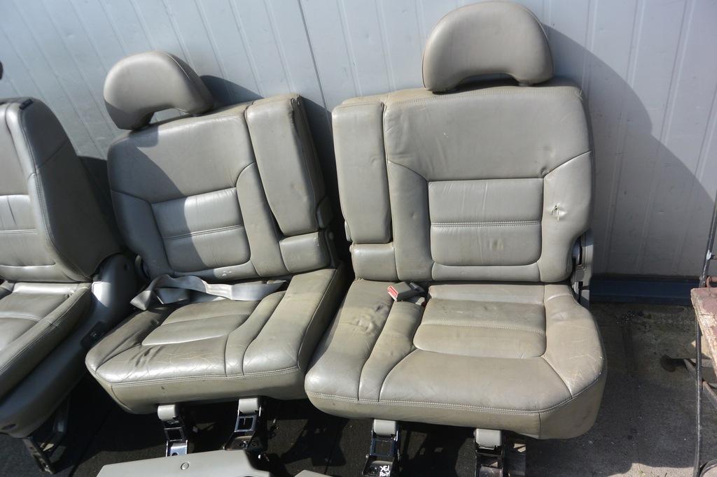 фото №8, Сиденья заднее сиденье салон nissan patrol y61 long 5d кожа 7 мест uk