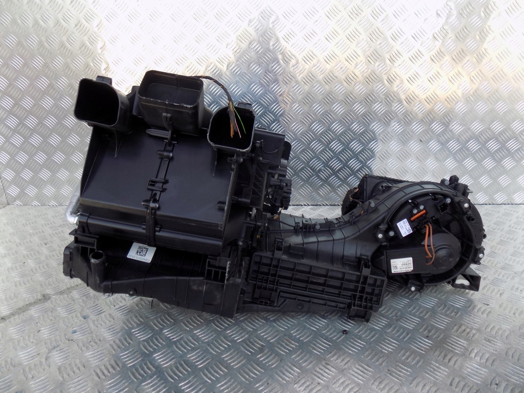 фото №1, Mercedes w176 w246 отопитель