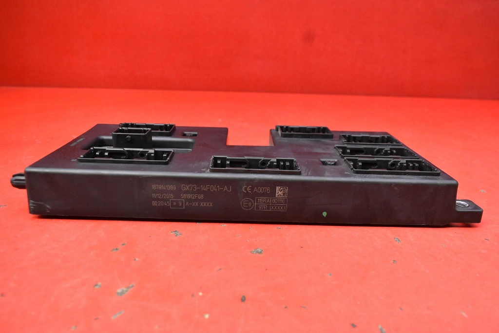 фото №5, Коробка запобіжників bsi gx73-14f041-aj jaguar xe x760 2.0 d 180 km 14-19