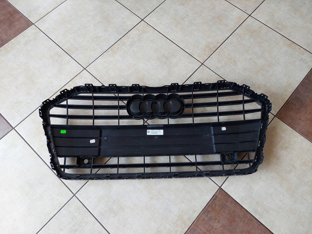 фото №15, Решітка радіатора - решітка радіатора - audi a6 c8 - 4k0