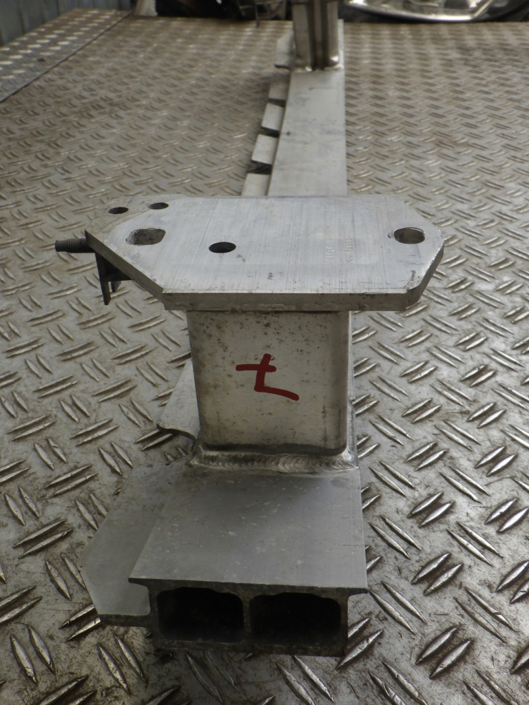 Bmw 6 g32 gt балка бампера задний  заднего 7387336 Киев