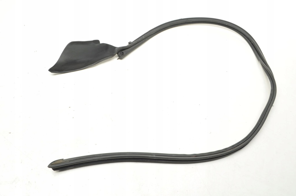 Купить Mercedes amg gt c190 прокладка дверь перед a1907270800