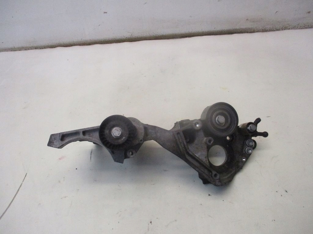 фото №3, Кронштейн основание генератора octavia ii vrs 2.0 tdi