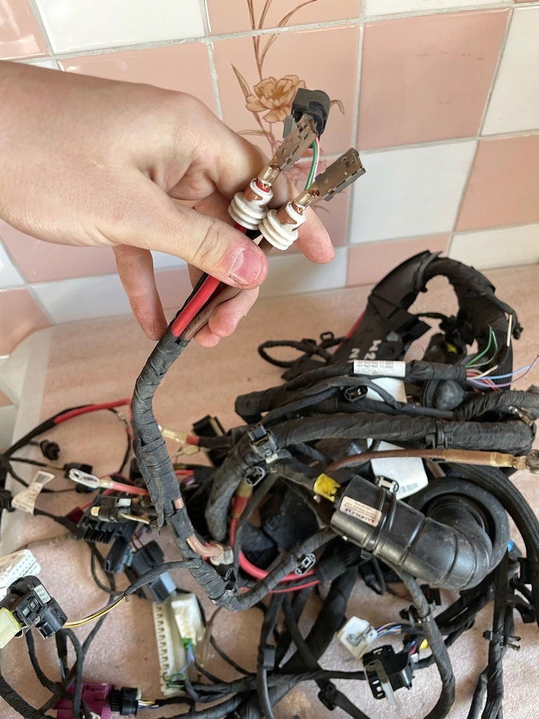 фото №12, Электропроводка жгут отсек двигателя mercedes b-klasa w247 a1775404706