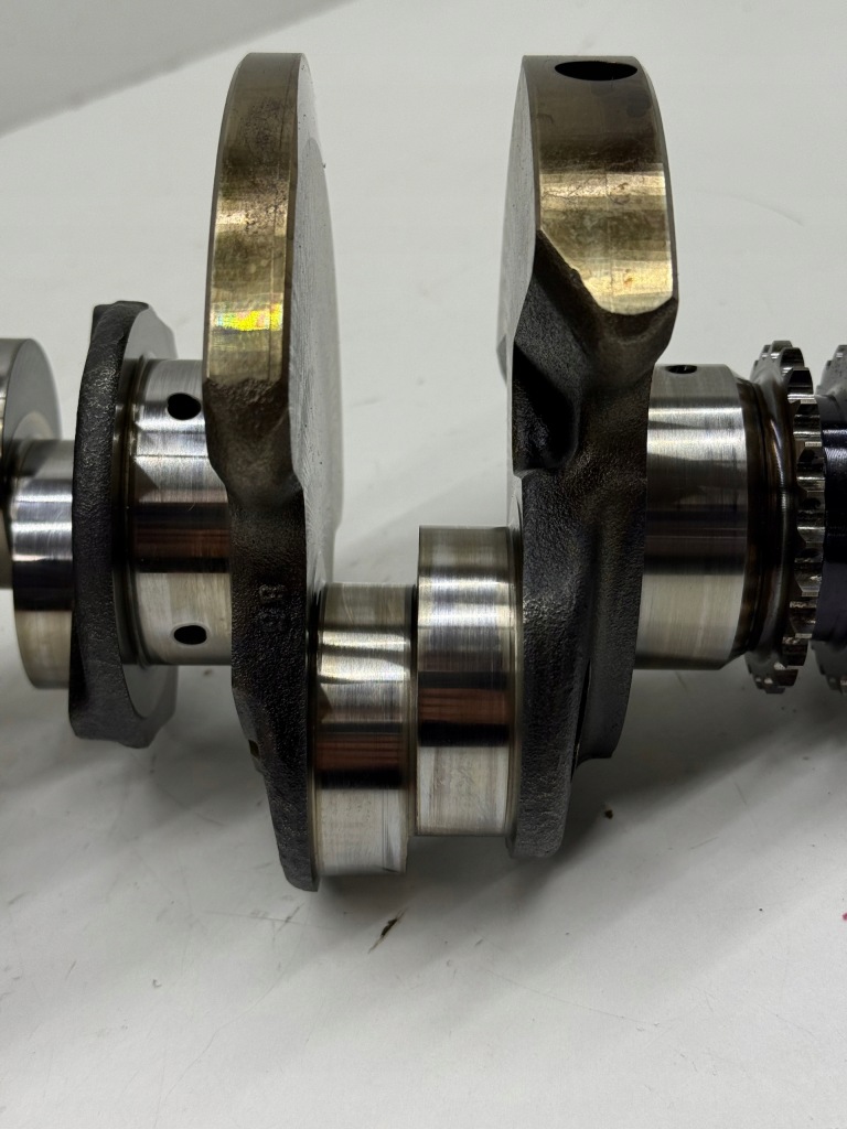 Audi a8 q5 a7 a6 c7 3.0 tdi cdu cla wał коленчатый gggg 059101bh исправный в Украине